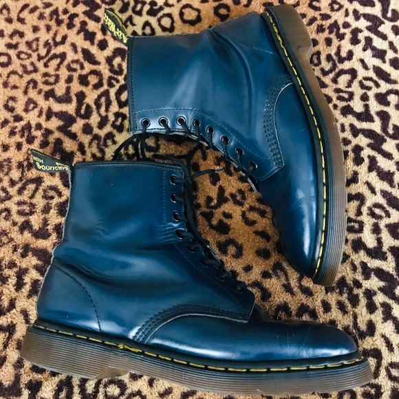 dr martens vintage blue